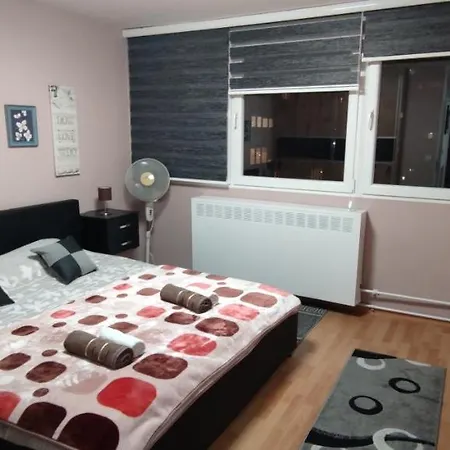Bombon-trajno Zatvoreno Apartament